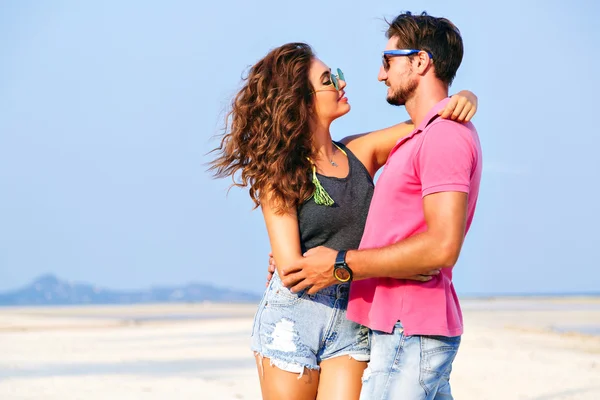 Young pretty stylish hipsters couple — Stock Photo, Image