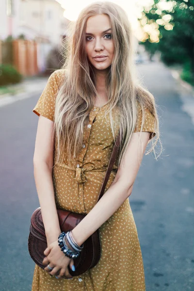 Outdoor portrait of pretty blonde girl — Stock fotografie