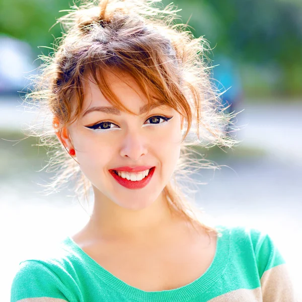 Close up portrait of teen asian girl — Stock Photo, Image