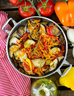Komposto yaz sebze ratatouille stili