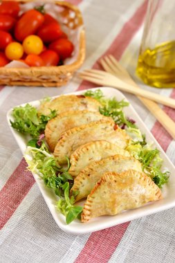 pişmiş empanadas