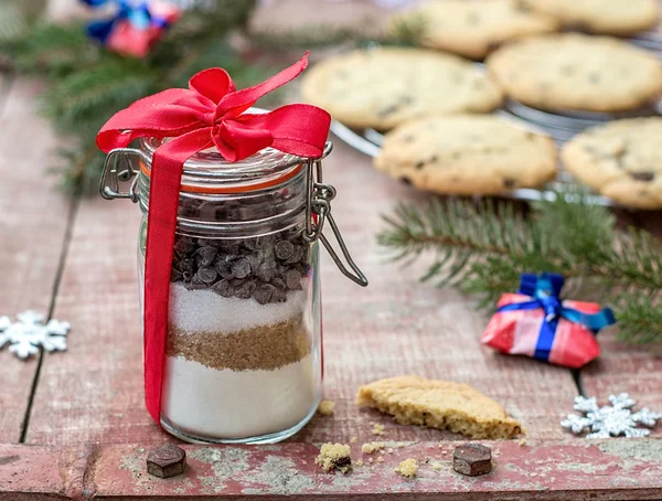 Ingredienti per biscotti con gocce di cioccolato — Foto Stock