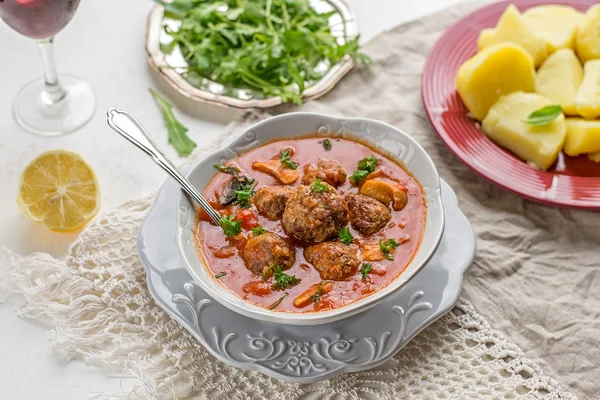 Meatballs albondigas in tomato sauce with mushrooms — Stock Photo, Image