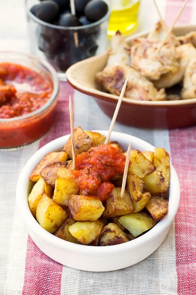 Spanish potatoes patatas bravas for tapas — Stock Photo, Image