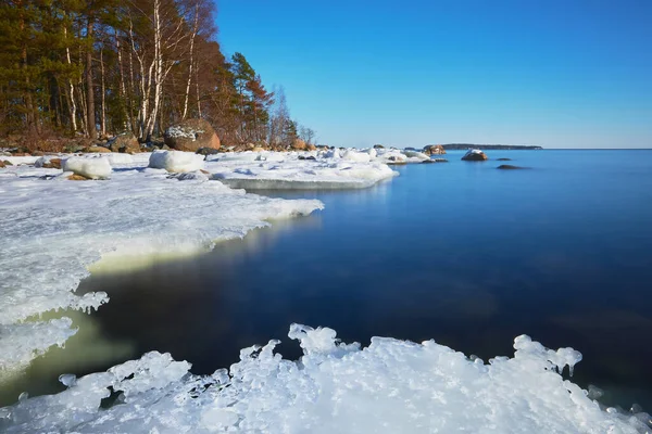 Vor Sonnenuntergang Ende Des Winters Uutela Bei Helsinki Schmilzt Eine — Stockfoto