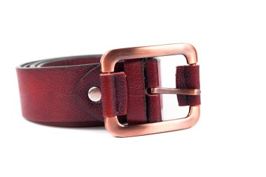 Şık erkek deri kemer beyaz arka plan üzerinde