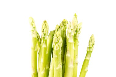 beyaz üzerine taze kuşkonmaz