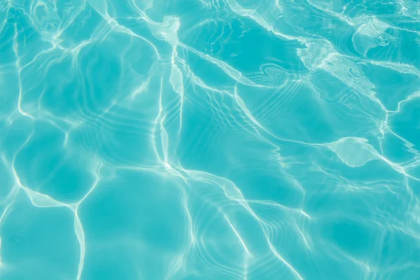 Textura de água em uma piscina — Fotografia de Stock