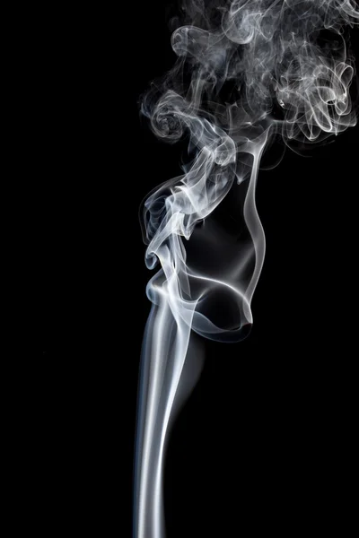 Streszczenie dym tańca na czarnym tle. — Zdjęcie stockowe