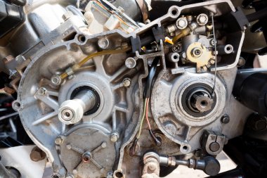 yan motosiklet motoru