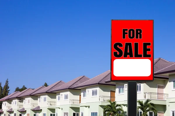Haus verkauft, Immobilienschild — Stockfoto