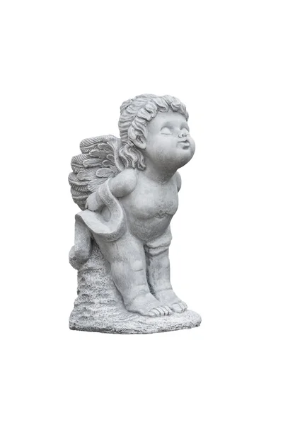 Крылатый ангел статуя изолированы на белом фоне . — стоковое фото