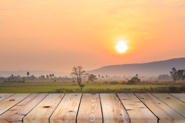 ahşap Resepsiyon alanı ve pirinç alan arka plan.