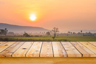 ahşap Resepsiyon alanı ve pirinç alan arka plan.