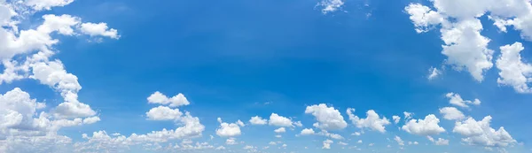 Bellissimo Panorama Cielo Blu Nuvole Con Luce Diurna Sfondo Naturale — Foto Stock