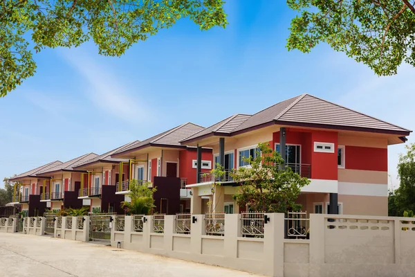 Nueva Casa Residencial Moderno Con Construcción Casas Suburbio Tailandia — Foto de Stock