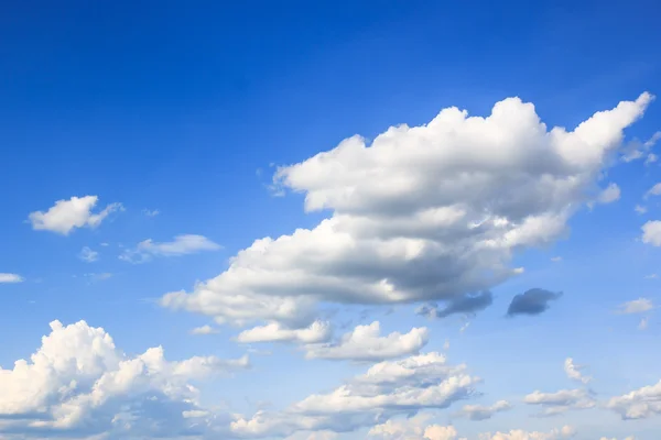 Cielo con nubes — Foto de Stock