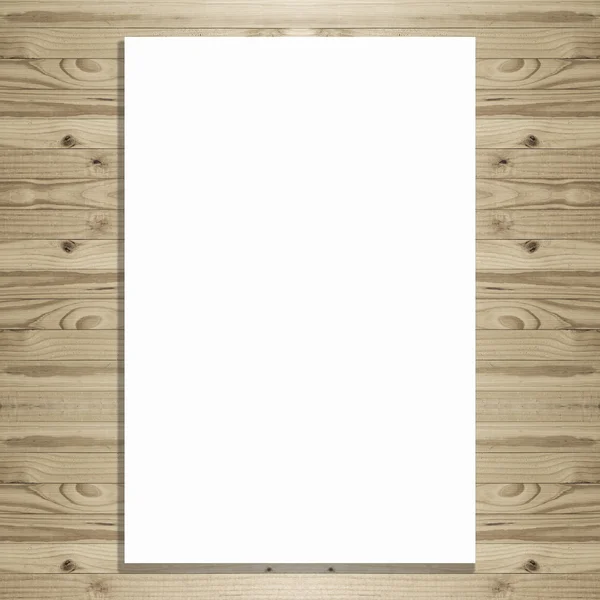 Cartelera blanca del espacio en blanco sobre fondo de madera —  Fotos de Stock