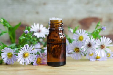 Temel aroma yağı (bitkisel özü, tentür, infüzyon küçük şişe)
