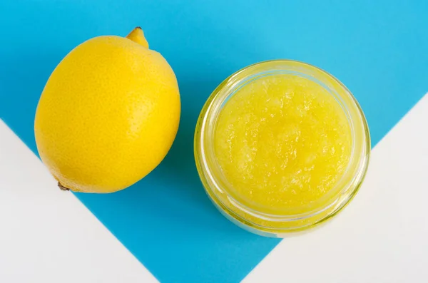 Домашній Лимонний Фруктовий Скраб Ванна Замочується Маска Обличчя Невеликій Скляній — стокове фото