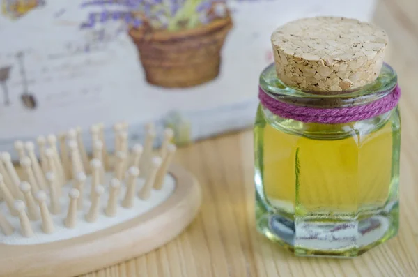 Kleine Flasche Kosmetiköl — Stockfoto