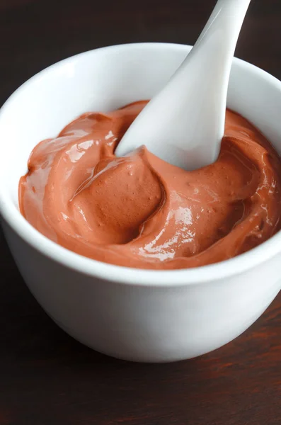 Red cosmetic clay in a bowl — Stock Photo, Image