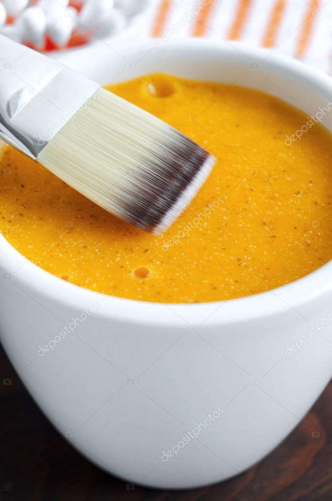 Cosmetic mask (scrub) in a bowl