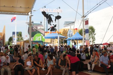 İnsanlar Expo 2015 açık