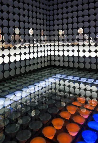 Colorful plates display in the Spain Pavilion at Expo 2015 — Stock Photo, Image