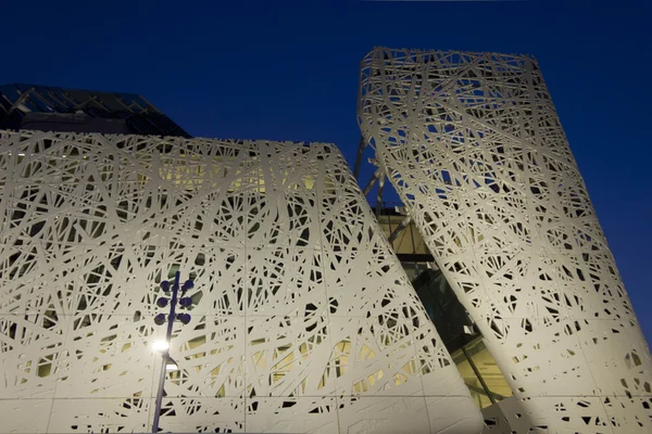 Architecture at night of the facade of Palazzo Italia — Stock Photo, Image