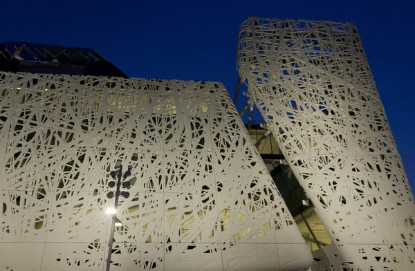 Architecture at night of the facade of Palazzo Italia — Stock Photo, Image