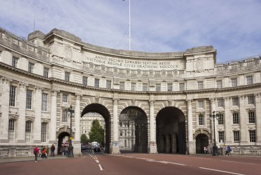 Londra'daki Amiral Arch binası 