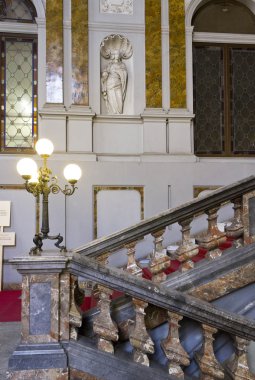 Palazzo Arese Litta Milano anıtsal merdiven mimari kapat 