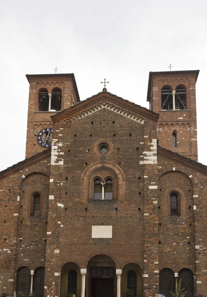 米兰圣小教堂的立面 — 图库照片
