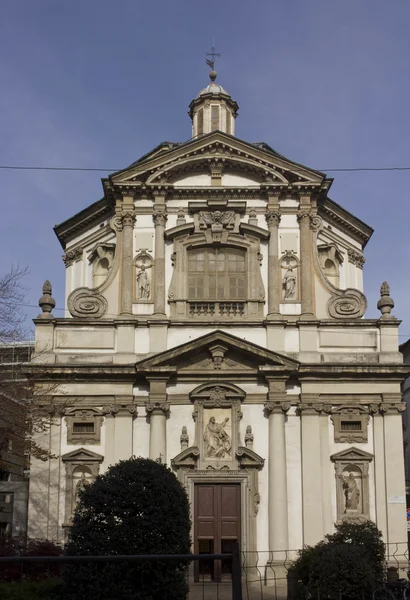 Facade of San Giuseppe church in Milan — Stock Photo, Image