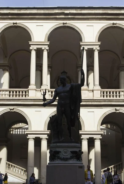 Cour de l'Académie de Brera à Milan — Photo