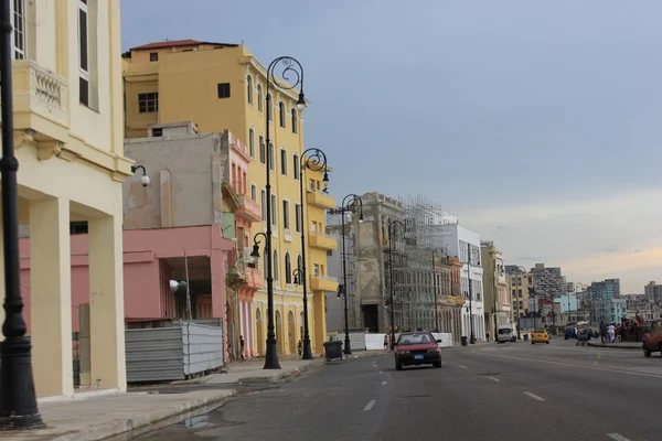 Havanna Malecon vid solnedgången — Stockfoto