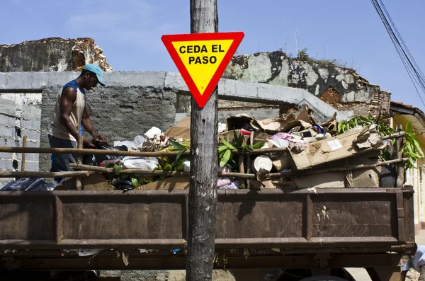 Priority Road sign in the street of Trinidad — Stock Photo, Image