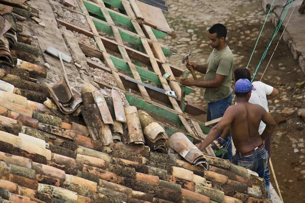 Lucrători în construcții — Fotografie, imagine de stoc