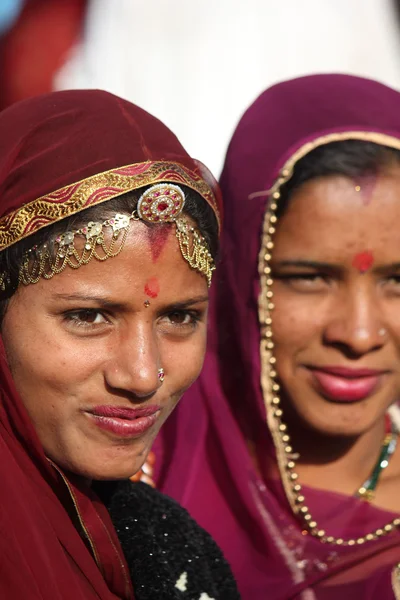 Schöne indische Mädchen — Stockfoto