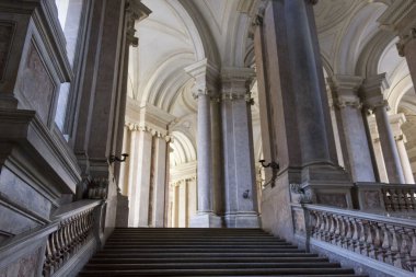 Onur Grand merdiven, Caserta Kraliyet Sarayı