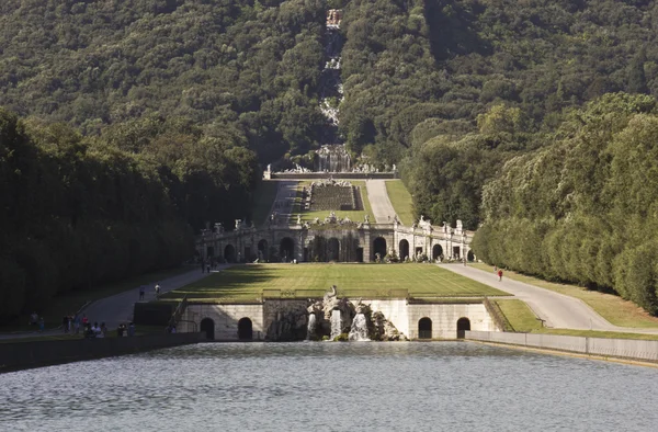 Caserta královský palác Park — Stock fotografie