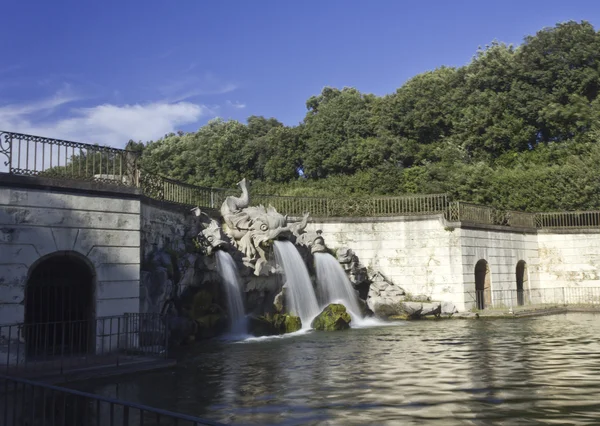 Fonte do palácio real de caserta — Fotografia de Stock