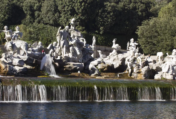 Zahrada královský palác Caserta — Stock fotografie