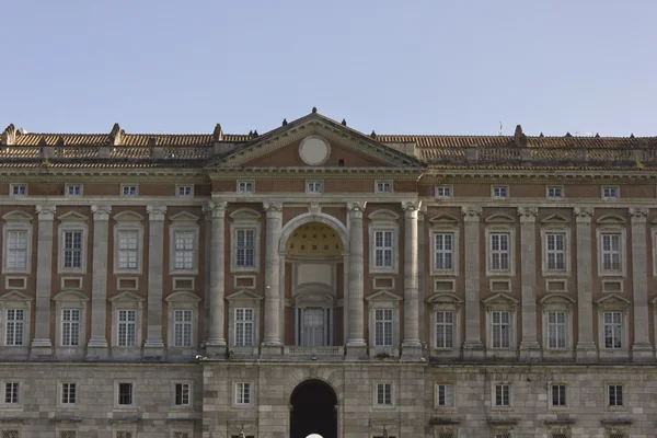 Caserta Kraliyet Sarayı, Bahçe cephe