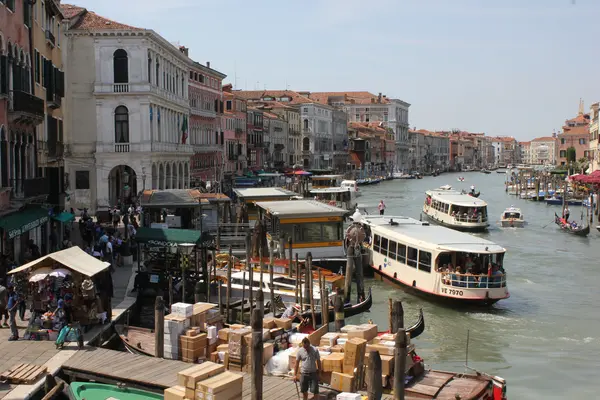 Venecia vista desde Ponte di Rialto — Foto de Stock