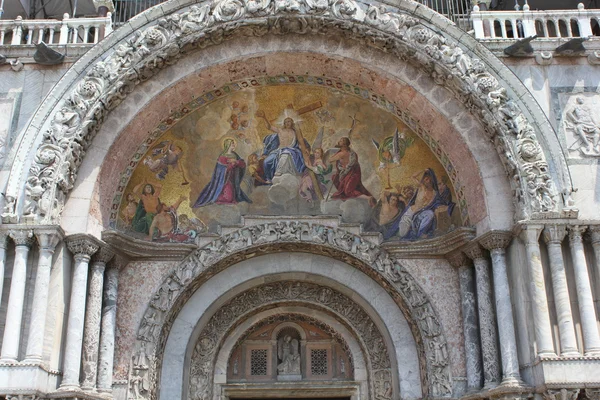 Detalle al fresco de la Basílica de San Marcos — Foto de Stock