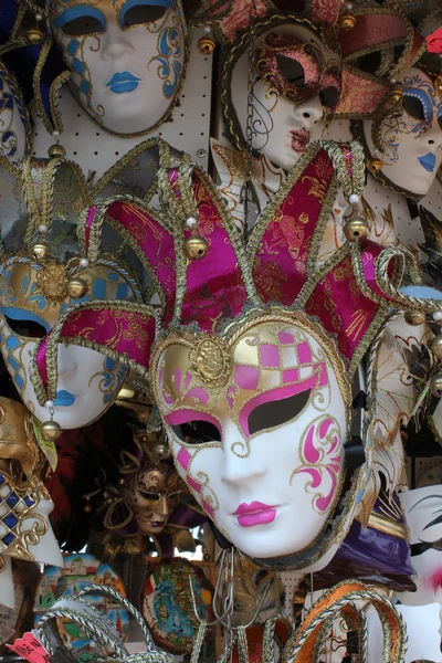 Typisk venetiansk karneval mask — Stockfoto