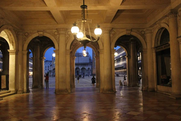 Detalhe arquitetônico do Arco na Praça de São Marcos — Fotografia de Stock