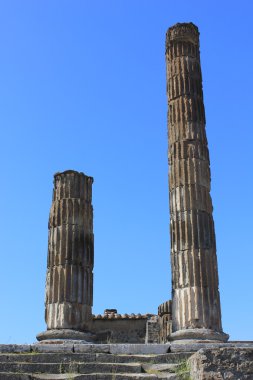 Pompei'da colonnade kalıntıları